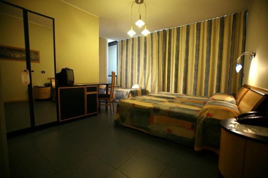 Sotel Nomentana Roma Esterno foto