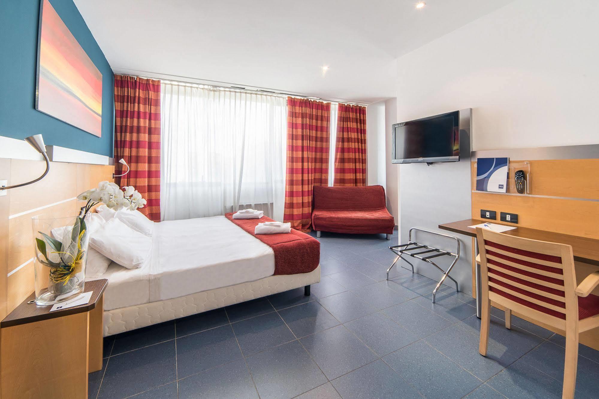 Sotel Nomentana Roma Esterno foto