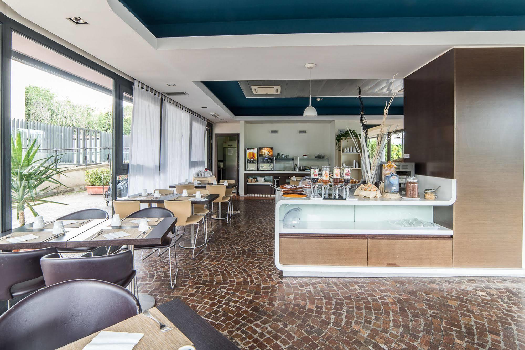 Sotel Nomentana Roma Esterno foto