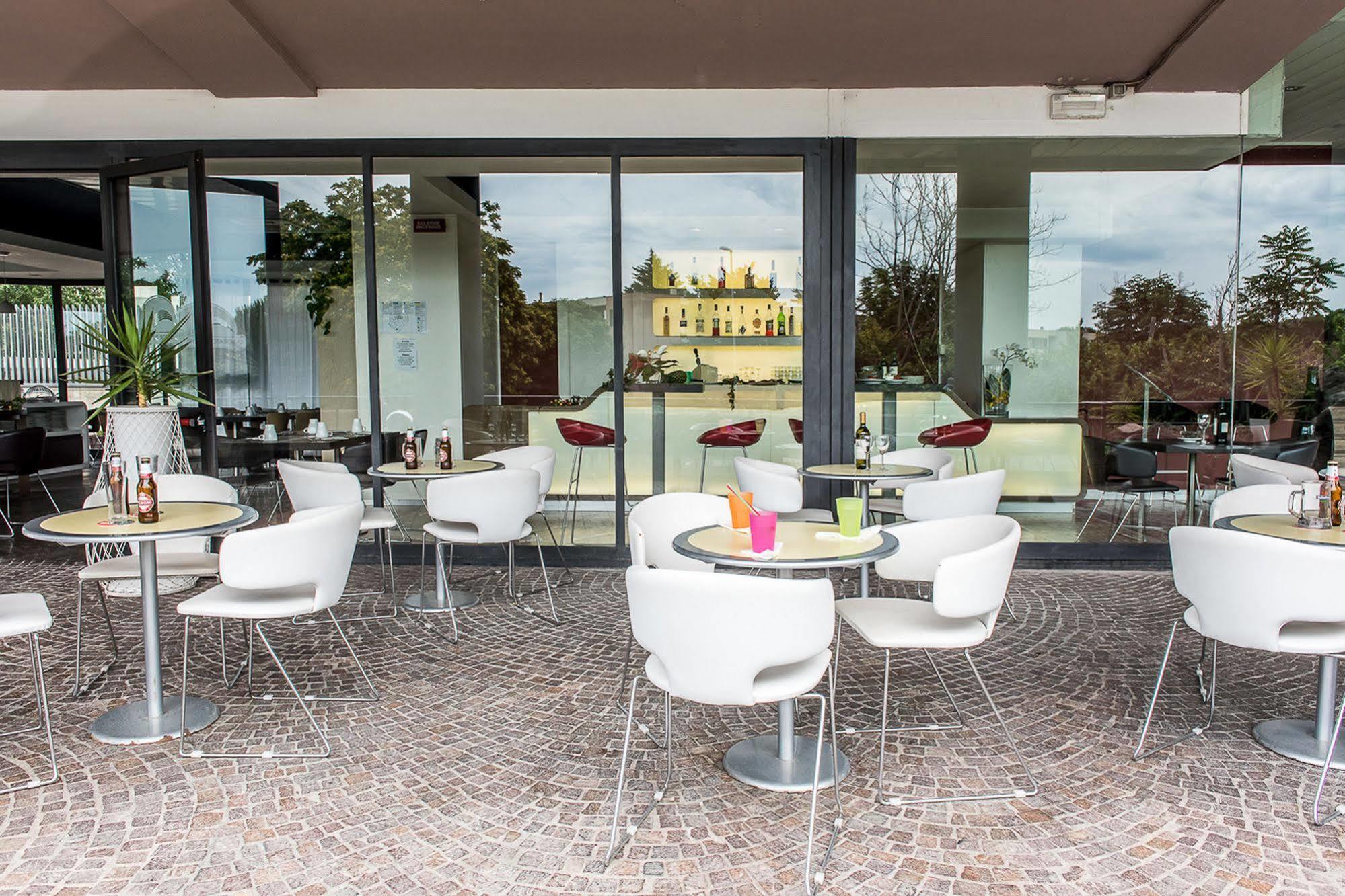Sotel Nomentana Roma Esterno foto